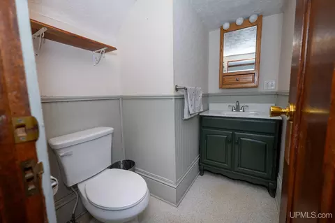 Bath - 704 N Main, Ishpeming, MI 49849 photo 1 of 5