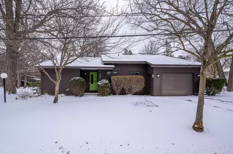 4904 4016 Perrine Pfeiffer Ct, Midland, MI 48640