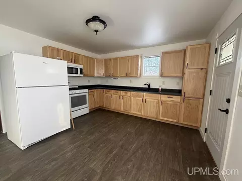 4350 D, Bark River, MI 49807 photo 3