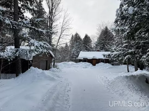 14202 Roland Lk, Skanee, MI 49962