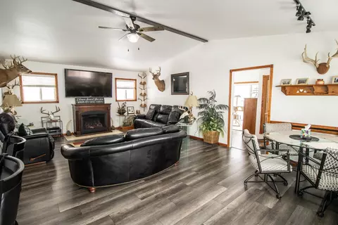 Living - 1623 Morgan, Clio, MI 48420 photo 2 of 6
