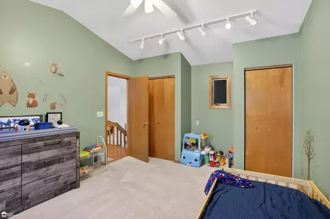 Bedroom - 1446 Van Vleet, Flushing, MI 48433 photo 5 of 10