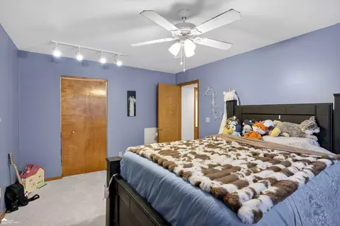 Bedroom - 1446 Van Vleet, Flushing, MI 48433 photo 10 of 10
