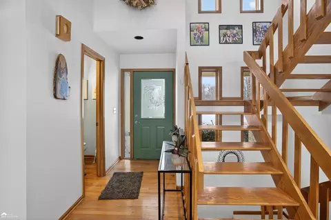 Entry Way - 1446 Van Vleet, Flushing, MI 48433 photo 1 of 2