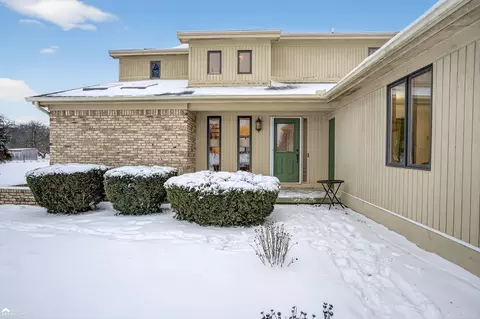 Exterior - 1446 Van Vleet, Flushing, MI 48433 photo 4 of 11