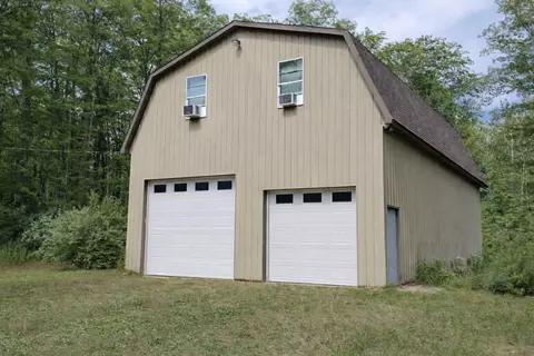 5691 Oakridge, Gladwin, MI 48624