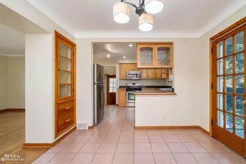 201 Mcmillan, Grosse Pointe Farms, MI 48236 photo 12