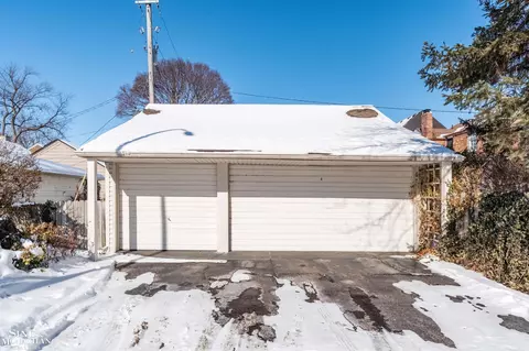 201 Mcmillan, Grosse Pointe Farms, MI 48236 photo 34