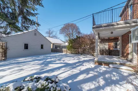201 Mcmillan, Grosse Pointe Farms, MI 48236 photo 28