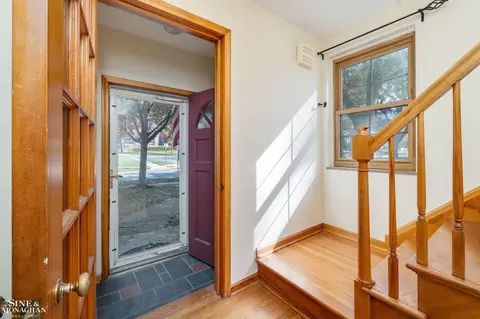 201 Mcmillan, Grosse Pointe Farms, MI 48236 photo 2
