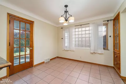 201 Mcmillan, Grosse Pointe Farms, MI 48236 photo 11