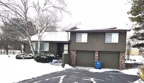 761 N N Pne, Essexville, MI 48732