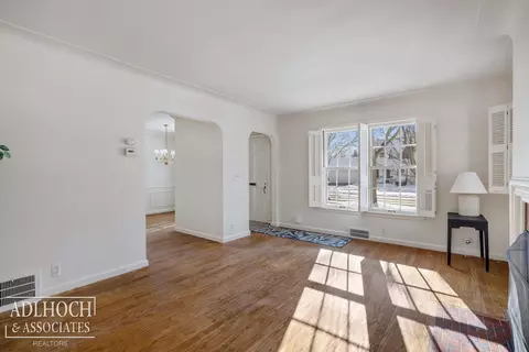 1394 Hampton, Grosse Pointe Woods, MI 48236 photo 6