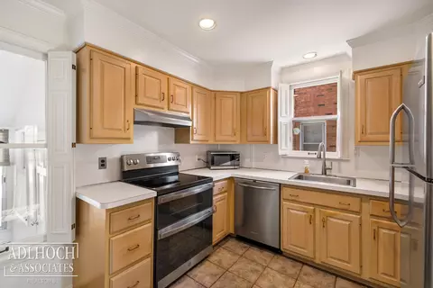 1394 Hampton, Grosse Pointe Woods, MI 48236 photo 9