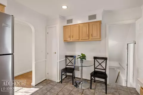 1394 Hampton, Grosse Pointe Woods, MI 48236 photo 11