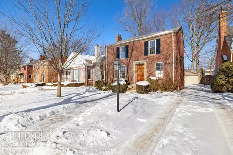 1394 Hampton, Grosse Pointe Woods, MI 48236 photo 31