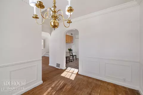 1394 Hampton, Grosse Pointe Woods, MI 48236 photo 8