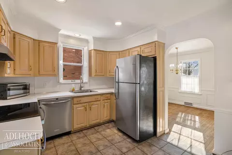 1394 Hampton, Grosse Pointe Woods, MI 48236 photo 10