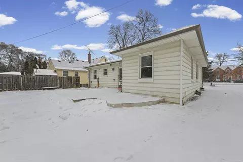 303 E Ml, Capac, MI 48014 photo 5