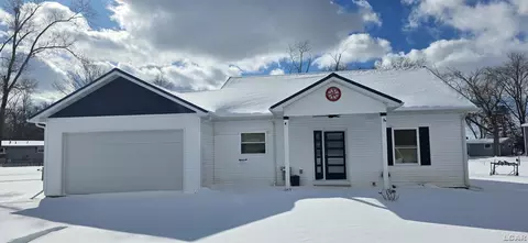 2503 Dardy, Brooklyn, MI 49230