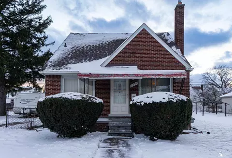 1431 Canterbury, Dearborn, MI 48120