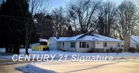 616 Sunnyside, Chesaning, MI 48616