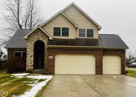 4901 Lorwood, Kimball, MI 48074