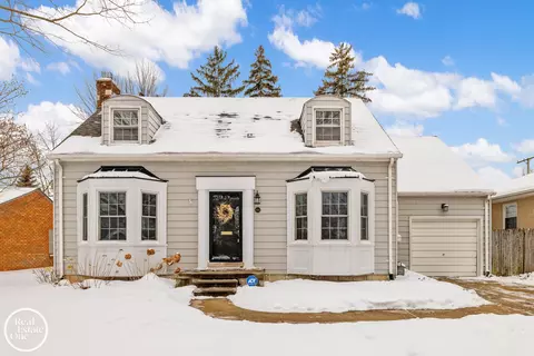 781 Loraine, Grosse Pointe, MI 48230