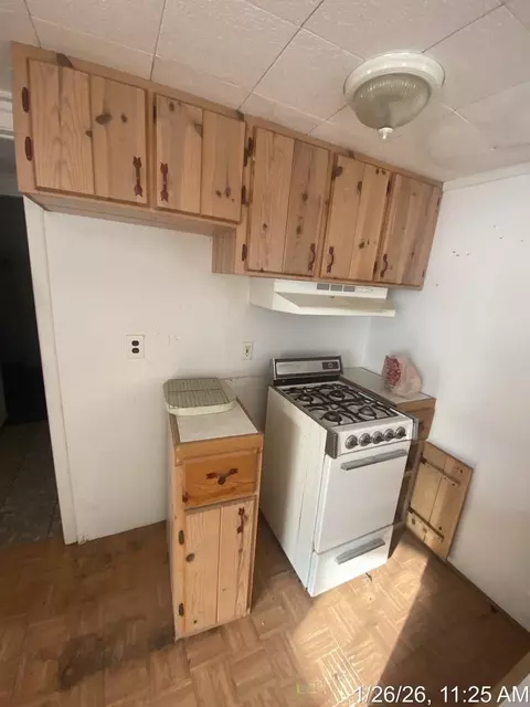 Kitchen - 590 Wilson, Harrison, MI 48625 photo 1 of 3
