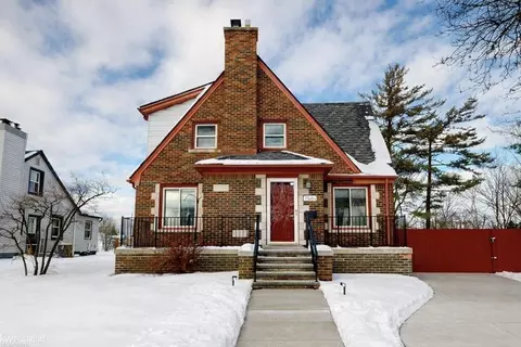 7535 Henry, Center Line, MI 48015