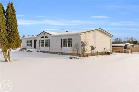 Exterior - 7677 Hewitt, Greenwood, MI 48006 photo 2 of 3