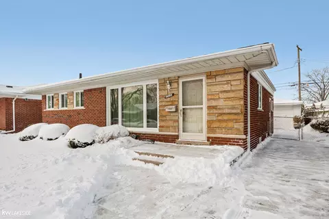 Exterior - 24555 Willowby, Eastpointe, MI 48021 photo 4 of 8