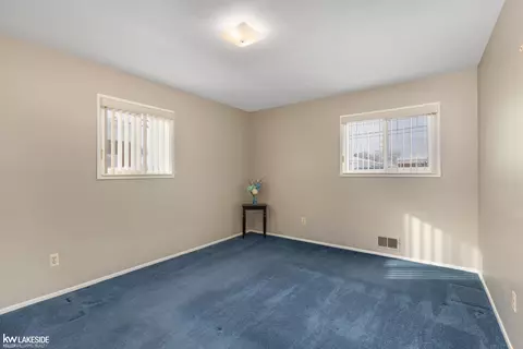 Bedroom - 24555 Willowby, Eastpointe, MI 48021 photo 3 of 6
