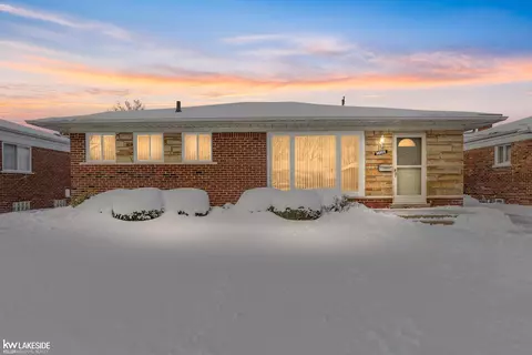 24555 Willowby, Eastpointe, MI 48021
