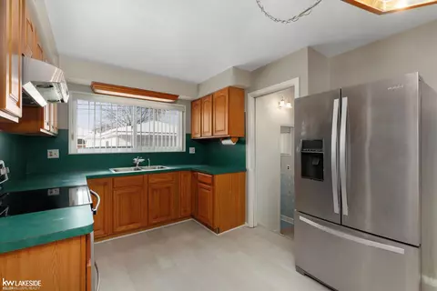 Kitchen - 24555 Willowby, Eastpointe, MI 48021 photo 2 of 3
