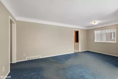 Living - 24555 Willowby, Eastpointe, MI 48021 photo 3 of 3