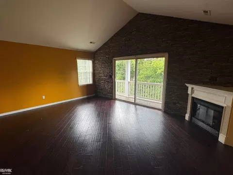 Living - 45705 Cagney, Macomb, MI 48044 photo 2 of 4