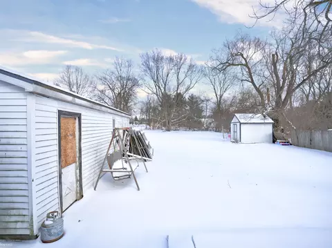 Exterior - 4452 Muriel, Flint, MI 48506 photo 4 of 5
