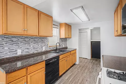 Kitchen - 4452 Muriel, Flint, MI 48506 photo 3 of 5