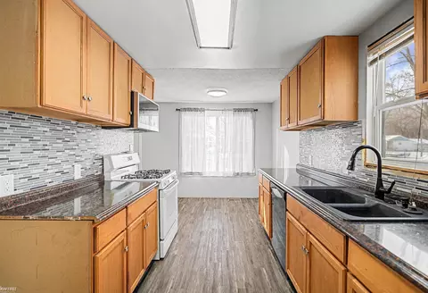 Kitchen - 4452 Muriel, Flint, MI 48506 photo 2 of 5