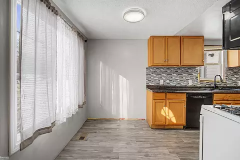 Kitchen - 4452 Muriel, Flint, MI 48506 photo 5 of 5