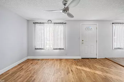 Living - 4452 Muriel, Flint, MI 48506 photo 4 of 6
