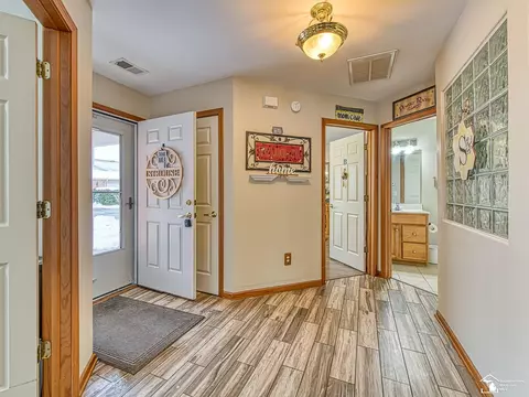 2470 Sutton, Temperance, MI 48182 photo 11