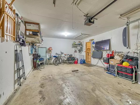 2470 Sutton, Temperance, MI 48182 photo 16
