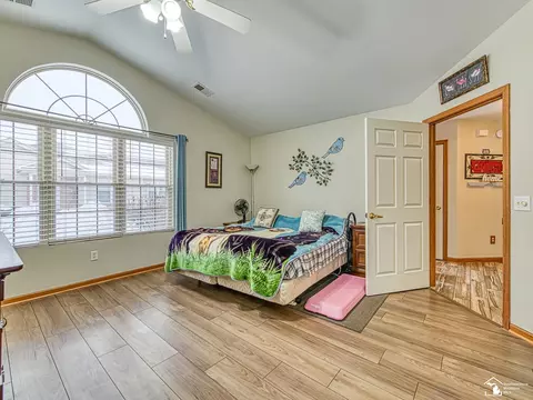 2470 Sutton, Temperance, MI 48182 photo 8