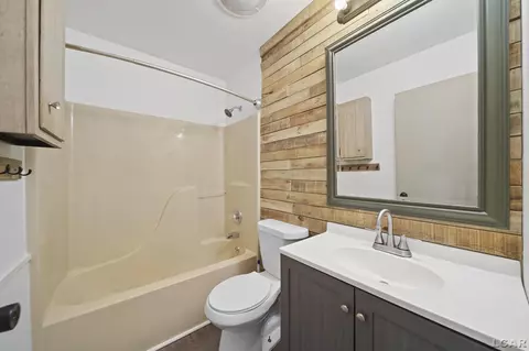 Bath - 128 Irwin, Brooklyn, MI 49230 photo 1 of 1