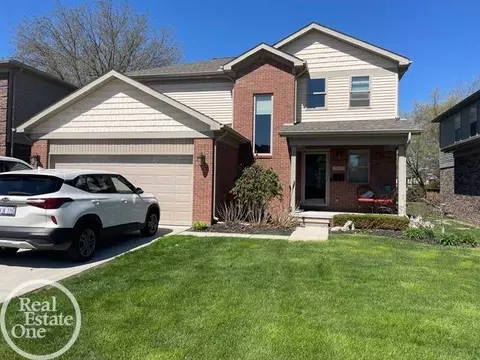 24923 Rita, Saint Clair Shores, MI 48080