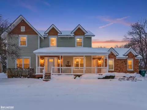 5151 Winewood, Commerce Twp, MI 48382