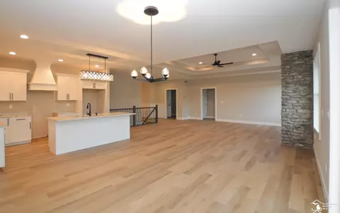 Living - 11075 S Custer, Monroe, MI 48161 photo 2 of 5