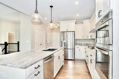 Kitchen - 11080 S Custer, Monroe, MI 48161 photo 2 of 2
